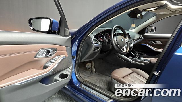 BMW 3-Series 320d Touring Luxury