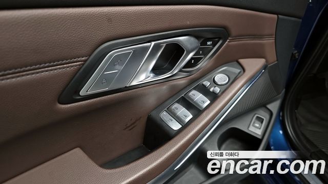 BMW 3-Series 320d Touring Luxury