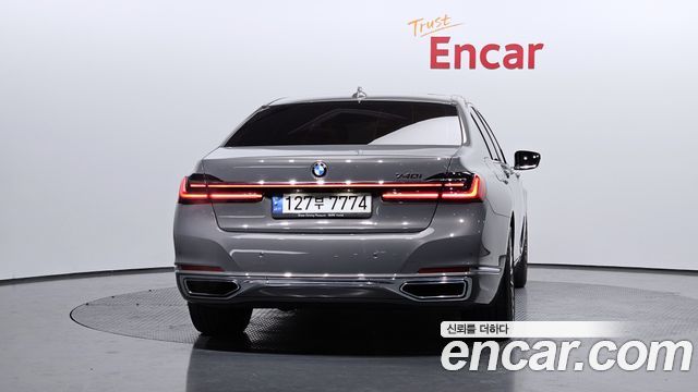 BMW 7-Series 740i Design Pure Excellence