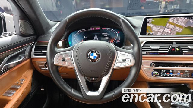 BMW 7-Series 740i Design Pure Excellence