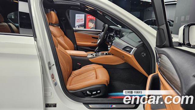 BMW 5-Series 520d xDrive M Sport Package Plus