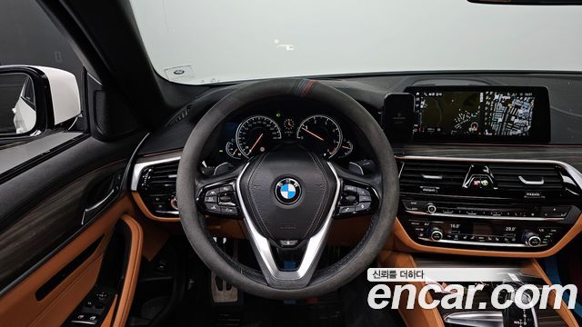 BMW 5-Series 520d xDrive M Sport Package Plus