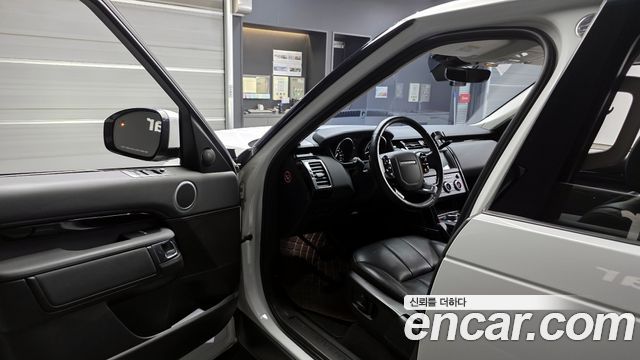 Land Rover Discovery 3.0 SD6 SE