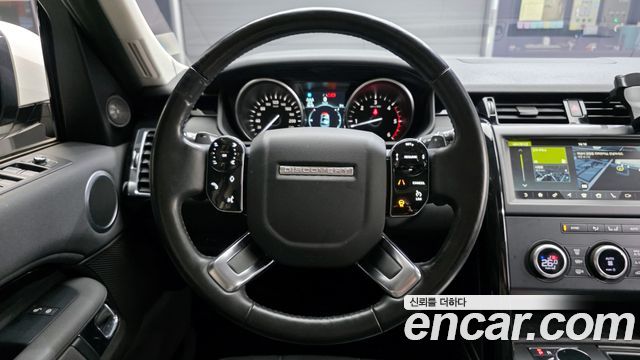 Land Rover Discovery 3.0 SD6 SE