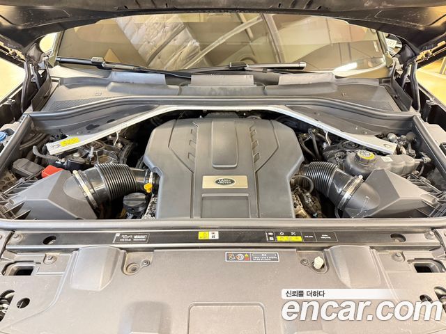 Land Rover Range Rover P530 SV Long Wheel Base