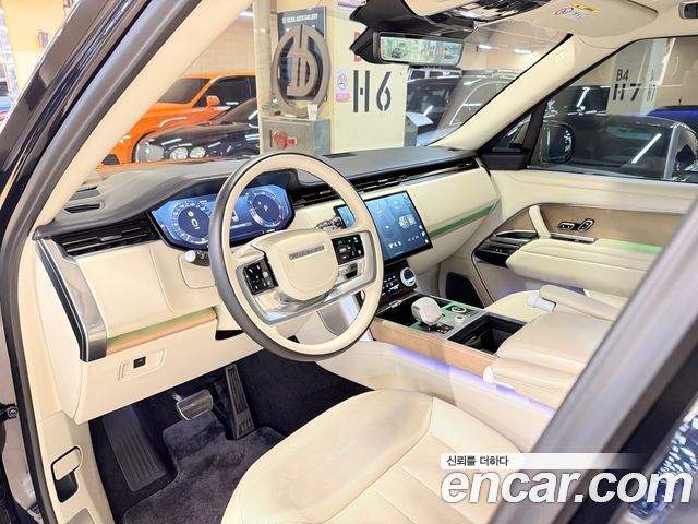 Land Rover Range Rover P530 SV Long Wheel Base