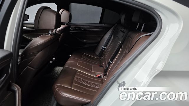 BMW 5-Series 530i M Sport Package Plus