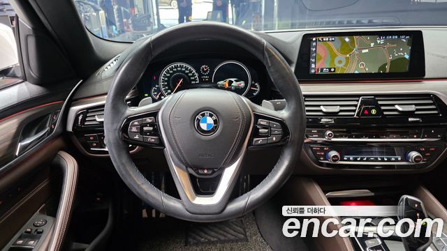 BMW 5-Series 530i M Sport Package Plus
