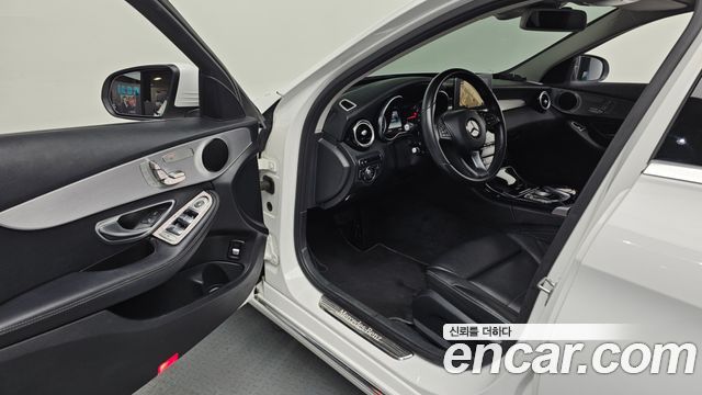 Mercedes-Benz C-Class C200 Avantgarde