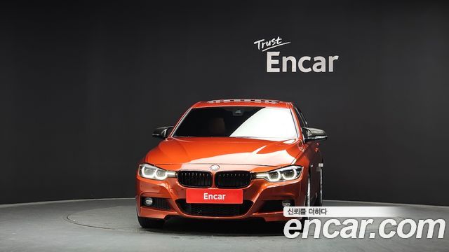 BMW 3-Series 330i M Sport Shadow