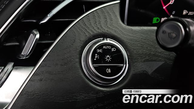 Mercedes-Benz E-Class E220d 4MATIC Exclusive