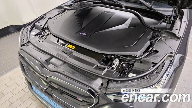 BMW i5 M60 xDrive