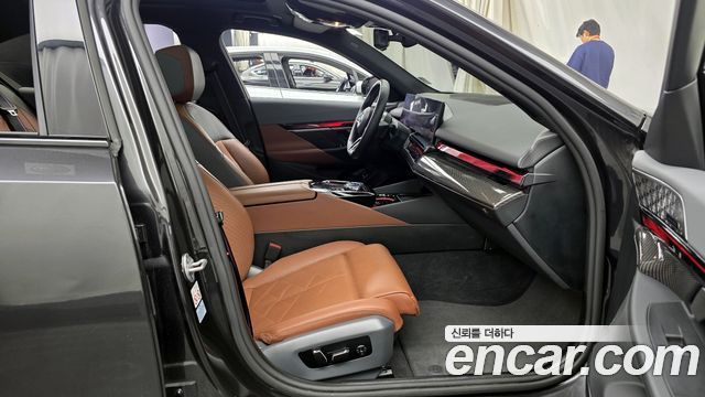 BMW i5 M60 xDrive