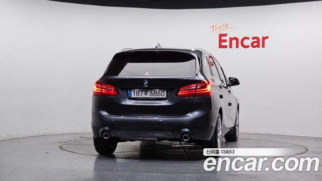 BMW 2-Series Advantage