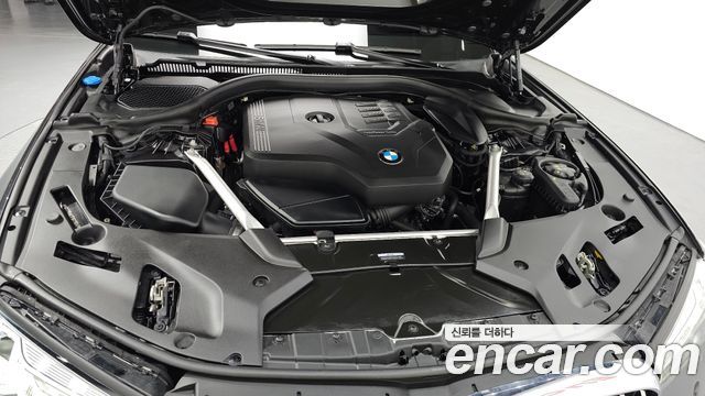 BMW 5-Series 520i Luxury