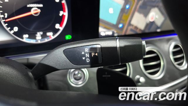 Mercedes-Benz E-Class E300 Avantgarde
