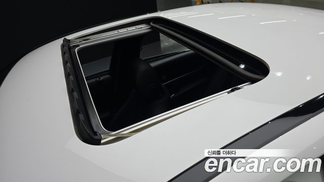 Mercedes-Benz E-Class E300 Avantgarde