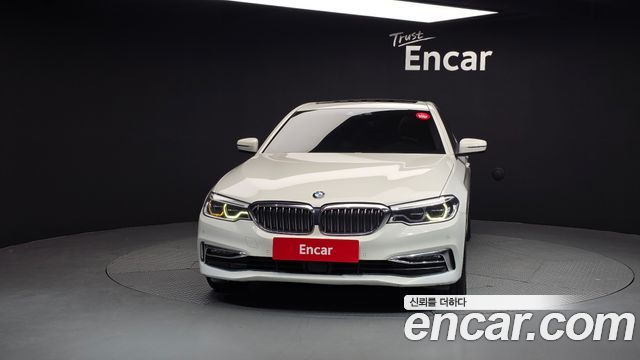 BMW 5-Series 520d xDrive Luxury Plus