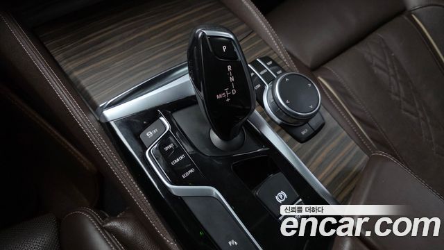 BMW 5-Series 520d xDrive Luxury Plus