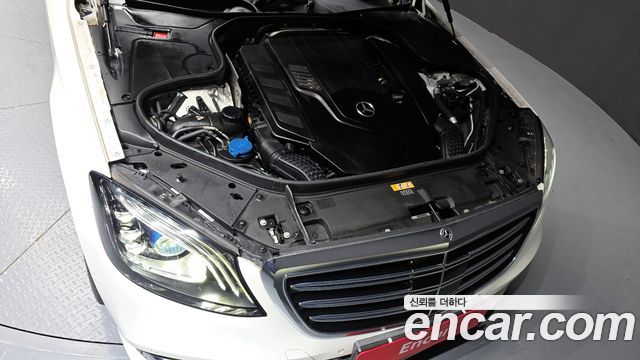 Mercedes-Benz S-Class S560L 4MATIC