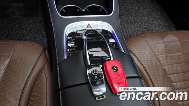 Mercedes-Benz S-Class S560L 4MATIC