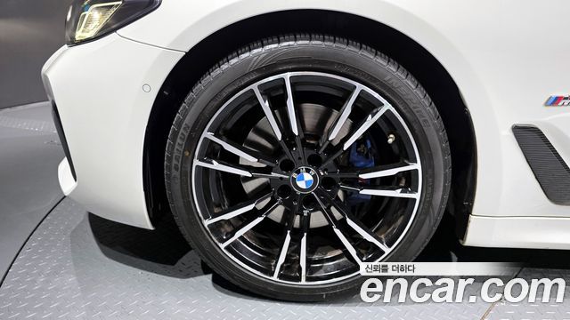 BMW 5-Series 523d M Sport