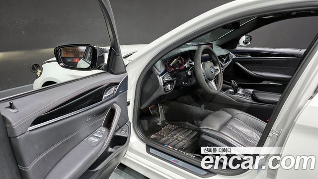 BMW 5-Series 523d M Sport