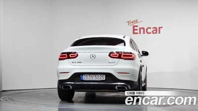 Mercedes-Benz GLC-Class GCL300 4MATIC Coupe