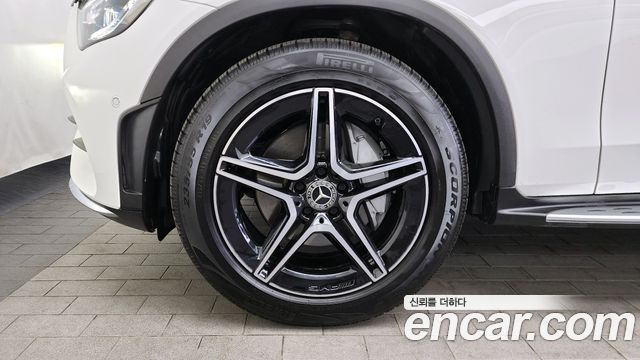 Mercedes-Benz GLC-Class GCL300 4MATIC Coupe