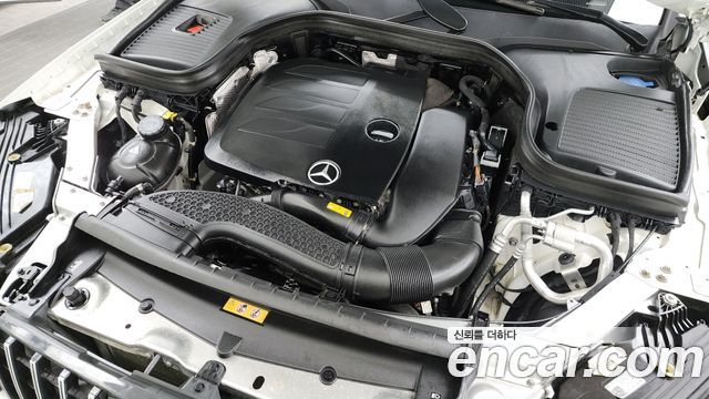 Mercedes-Benz GLC-Class GCL300 4MATIC Coupe
