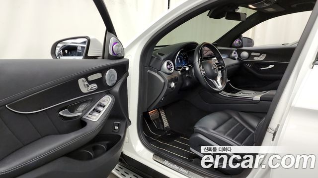 Mercedes-Benz GLC-Class GCL300 4MATIC Coupe