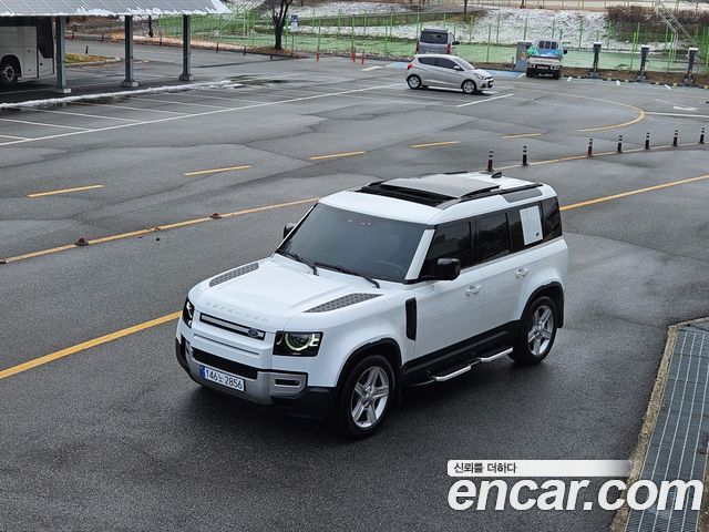 Land Rover Defender 110 D240 SE