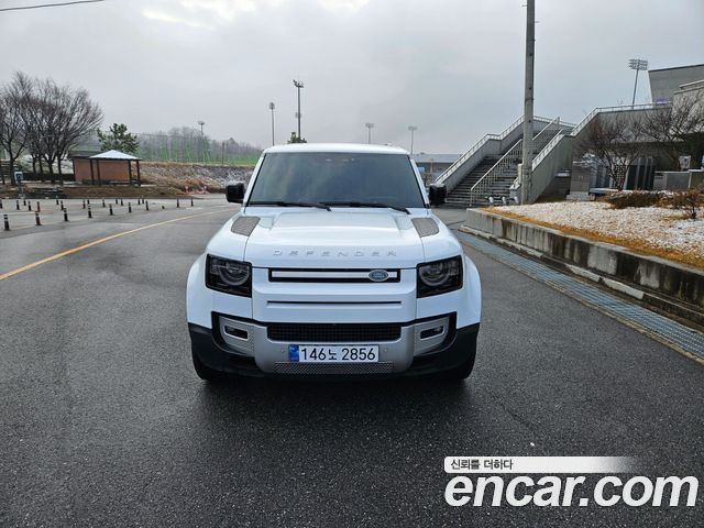 Land Rover Defender 110 D240 SE