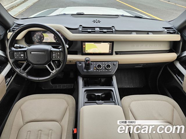 Land Rover Defender 110 D240 SE
