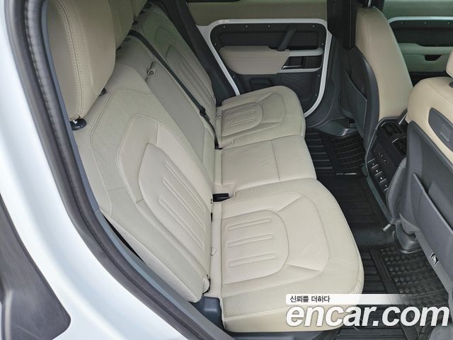 Land Rover Defender 110 D240 SE
