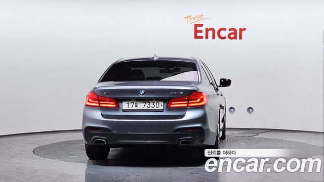 BMW 5-Series 520d xDrive M Sport Package Plus