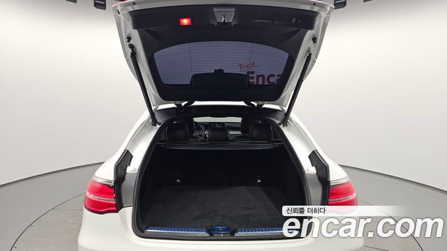 Mercedes-Benz GLC-Class GLC300 4MATIC AMG Line Coupe