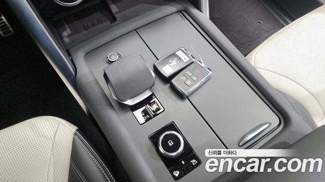 Land Rover Discovery P360 R-Dynamic SE