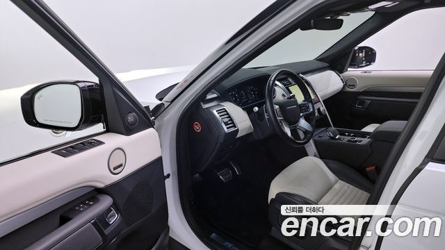 Land Rover Discovery P360 R-Dynamic SE