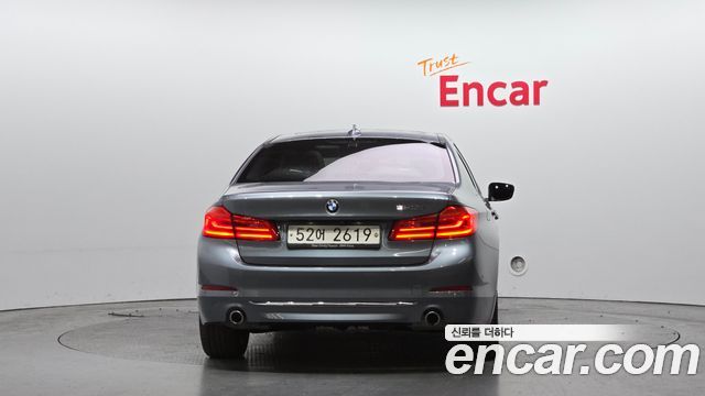 BMW 5-Series 520d Luxury Special Edition