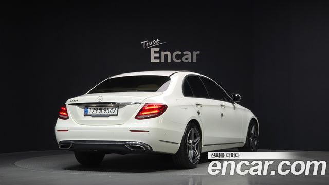 Mercedes-Benz E-Class E220d Exclusive