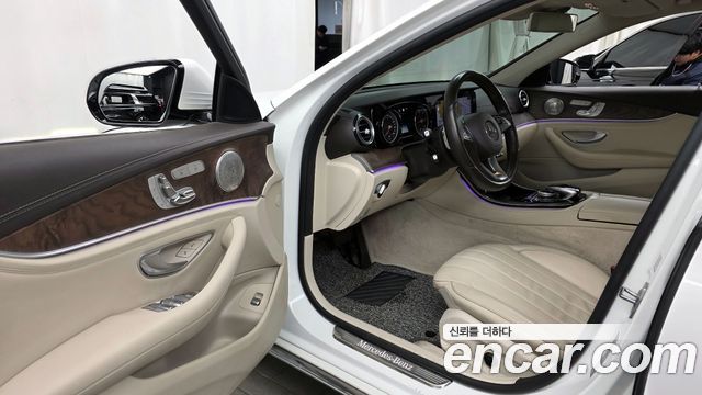 Mercedes-Benz E-Class E220d Exclusive