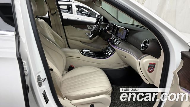 Mercedes-Benz E-Class E220d Exclusive