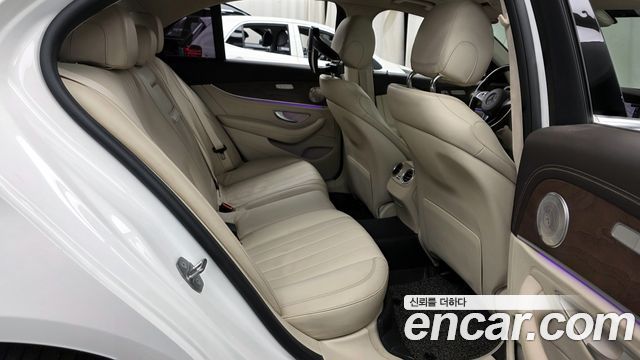 Mercedes-Benz E-Class E220d Exclusive