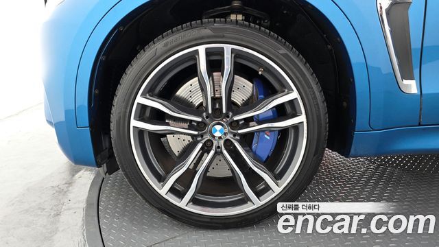 BMW X6M 4.4