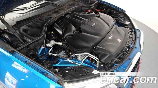 BMW X6M 4.4