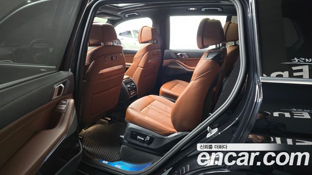 BMW X7 xDrive 40i Design Pure Excellence 6-Seater