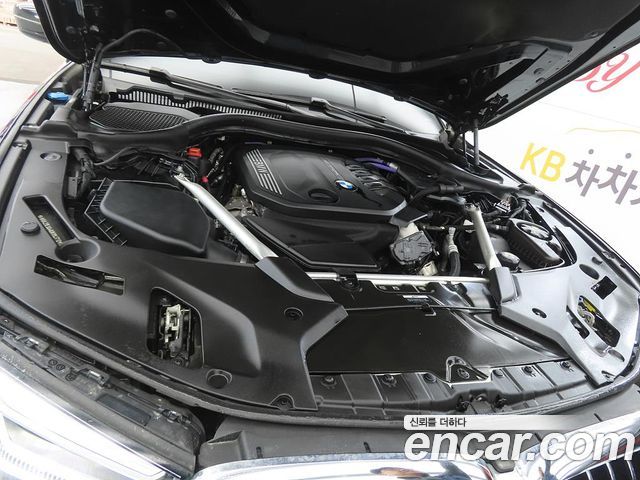 BMW 5-Series 523d xDrive Luxury