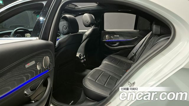 Mercedes-Benz E-Class E350 4MATIC AMG Line
