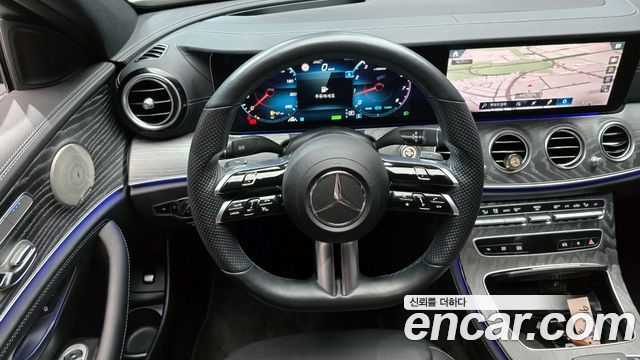 Mercedes-Benz E-Class E350 4MATIC AMG Line